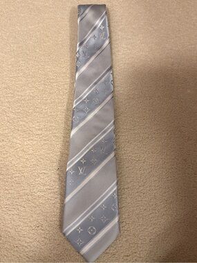 Louis Vuitton Silver Light Blue Diagonal Monogram Tie
